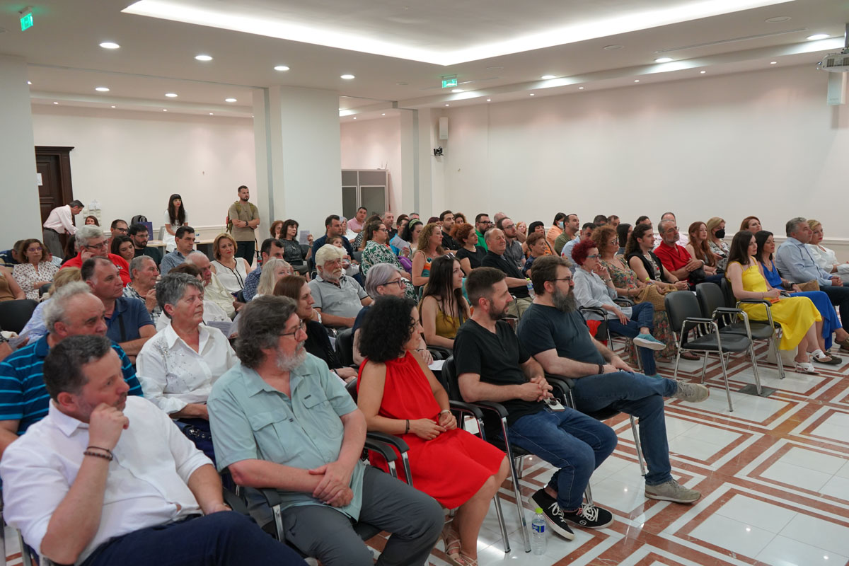 Παρουσίαση του λευκώματος “ΡΟΔΟΠΗ: Μια οροσειρά Δεκαπέντε φωτογράφοι” στην Αλεξανδρούπολη