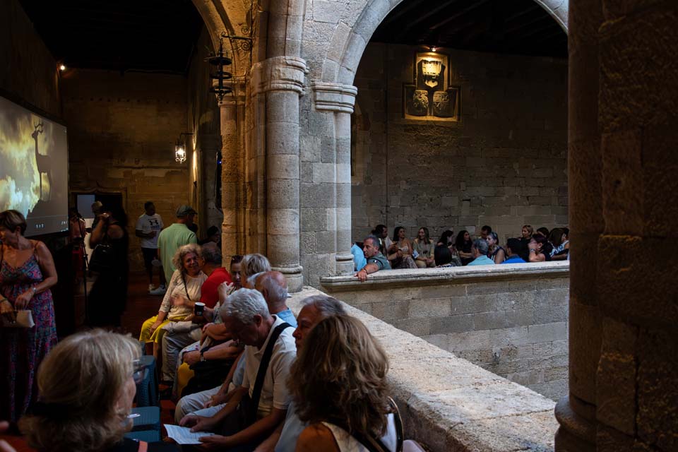 Εγκαίνια της έκθεσης φωτογραφίας "Μετά τη Φωτιά" στην Ρόδο