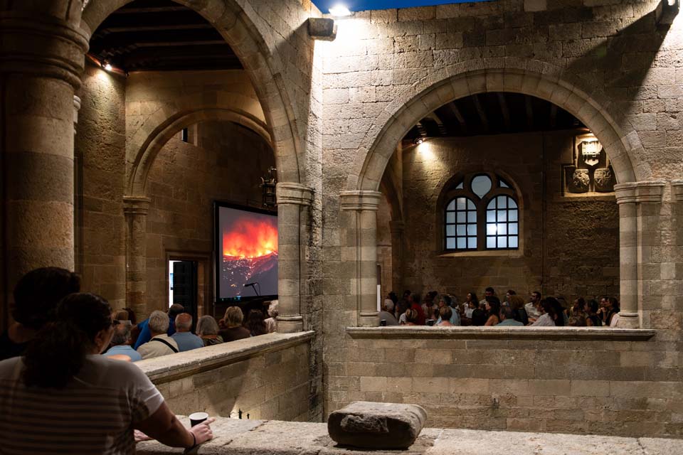 Εγκαίνια της έκθεσης φωτογραφίας "Μετά τη Φωτιά" στην Ρόδο