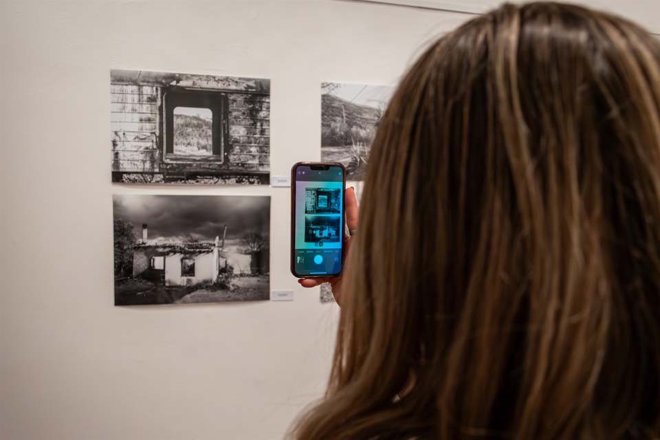 Εγκαίνια της έκθεσης φωτογραφίας "Μετά τη Φωτιά" στην Ρόδο