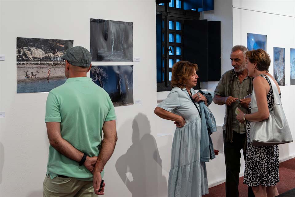 Εγκαίνια της έκθεσης φωτογραφίας "Μετά τη Φωτιά" στην Ρόδο