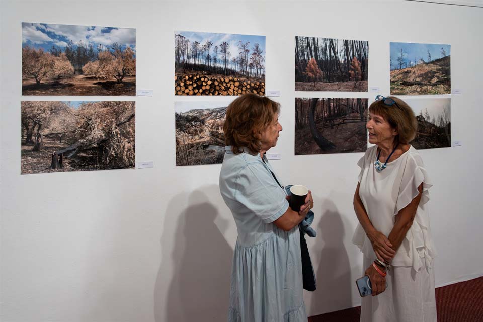 Εγκαίνια της έκθεσης φωτογραφίας "Μετά τη Φωτιά" στην Ρόδο