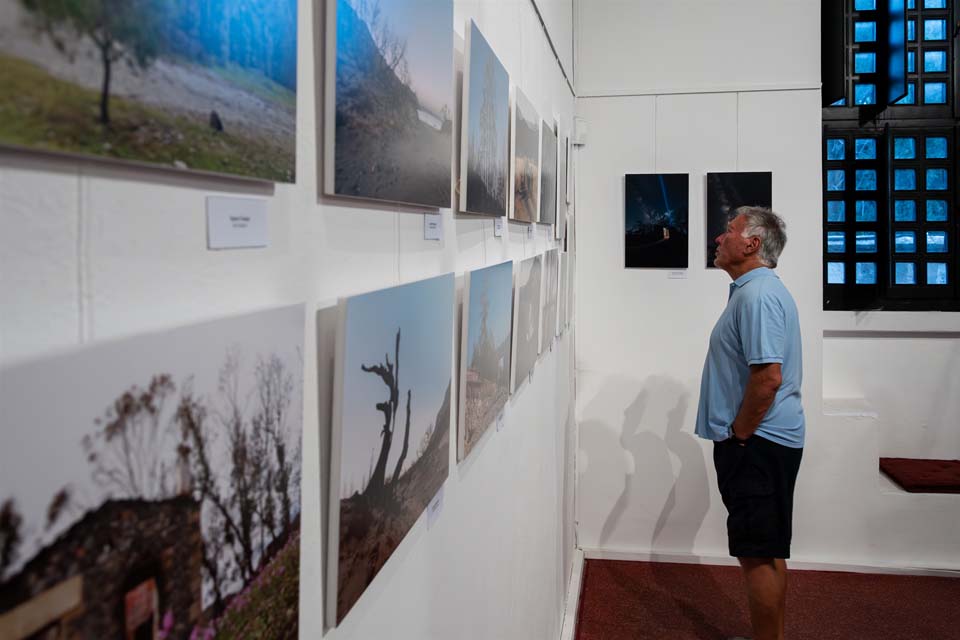Εγκαίνια της έκθεσης φωτογραφίας "Μετά τη Φωτιά" στην Ρόδο